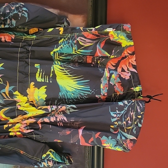 SOLD Nike Men's Sportswear NSW black rain jacket Palm Floral Print AR1598-386 - Picture 11 of 13
